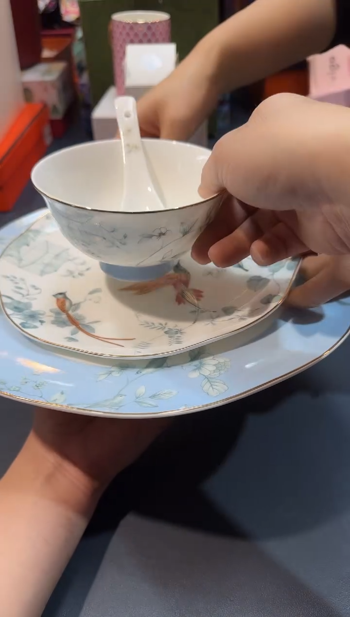 【闪购商品】碗HT196全场正品，京东包邮