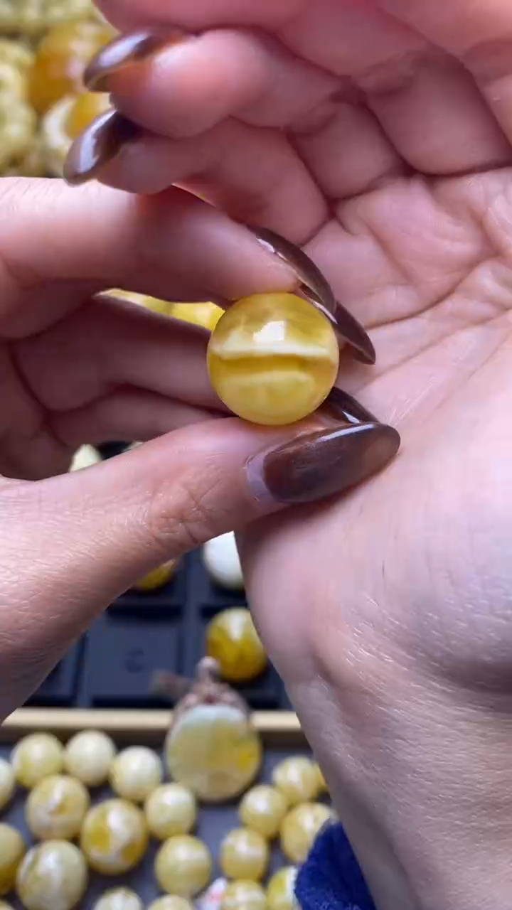 【闪购商品】琥珀裸石未镶嵌蜜蜡.48