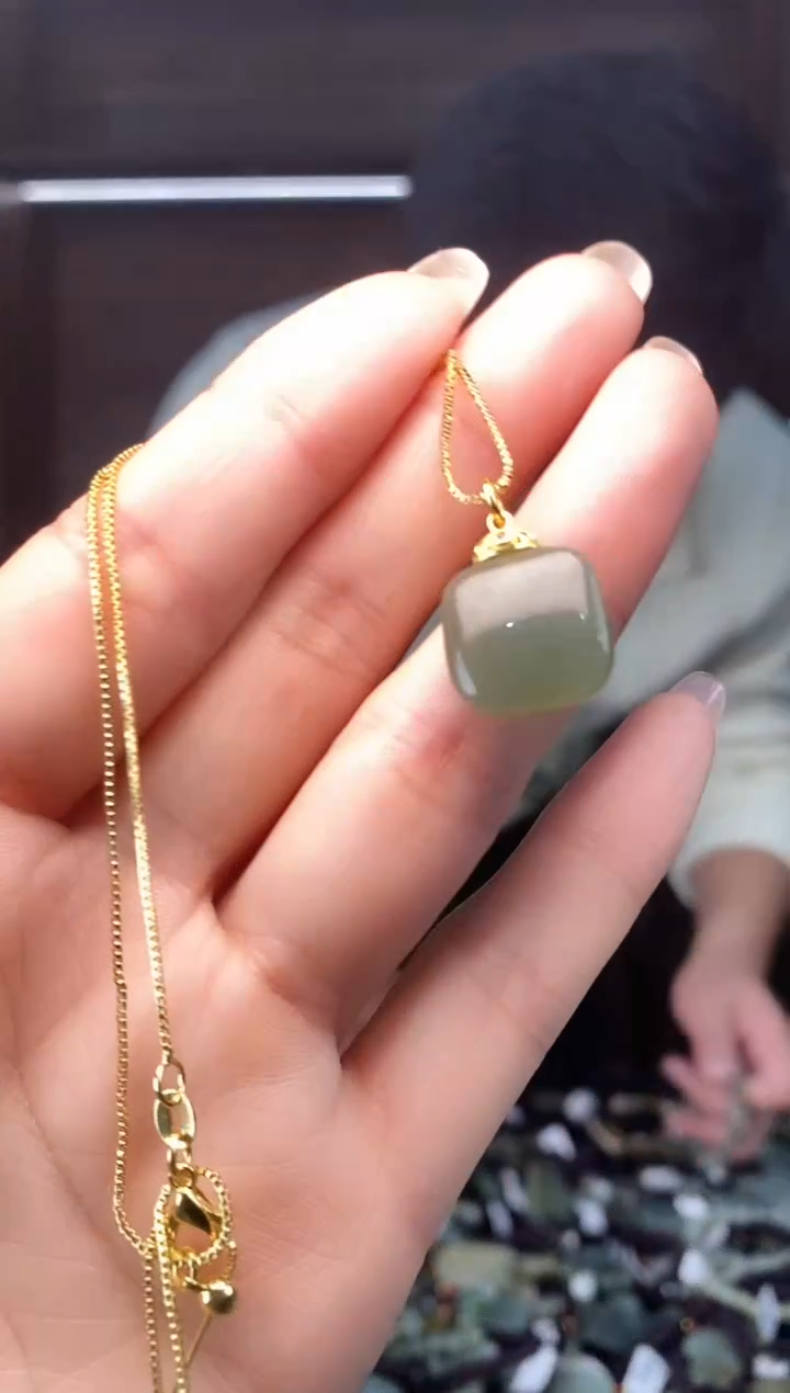 【闪购商品】和田玉颈饰未镶嵌多样性发货，拍一发一