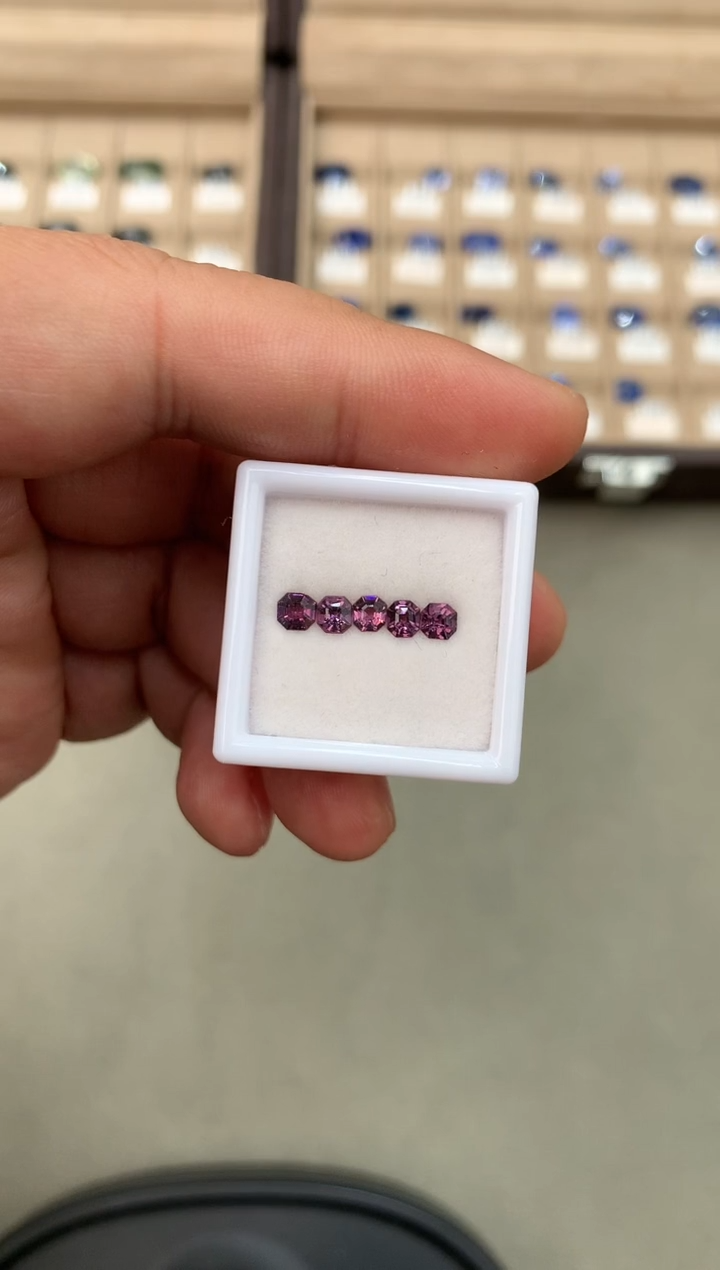 【闪购商品】定制蓝宝石裸石未镶嵌1.13ct 枕型 紫色调