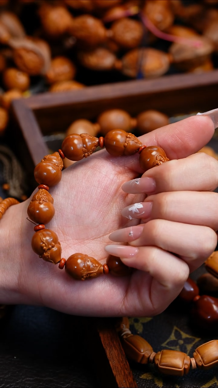 【闪购商品】橄榄核吊坠苏工橄榄核