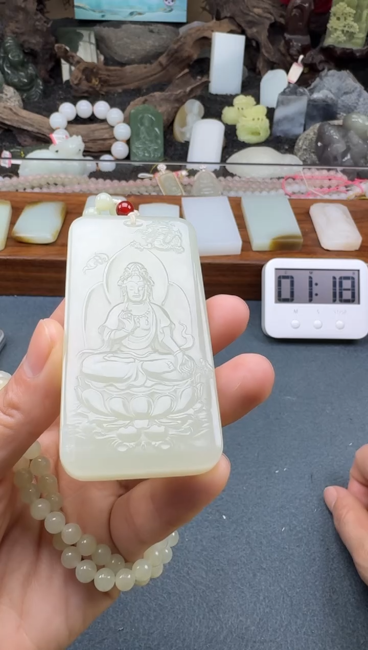 和田玉未镶嵌颈饰多多