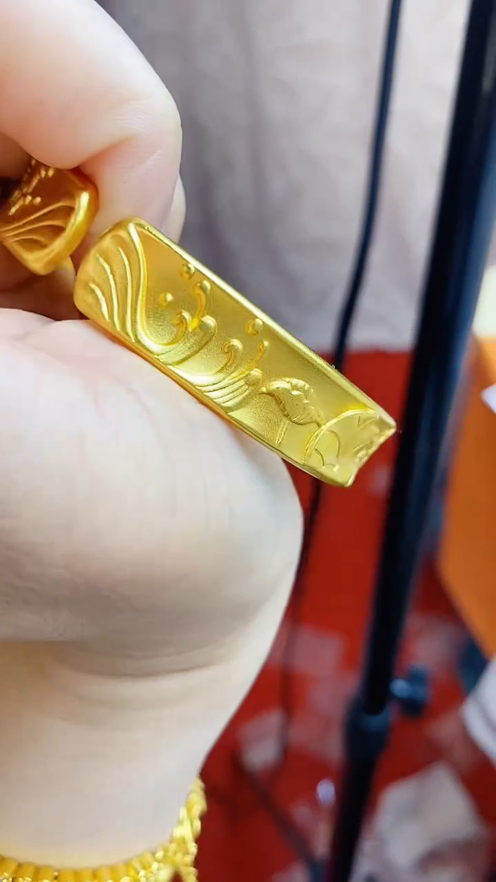 合金无043荷花手镯