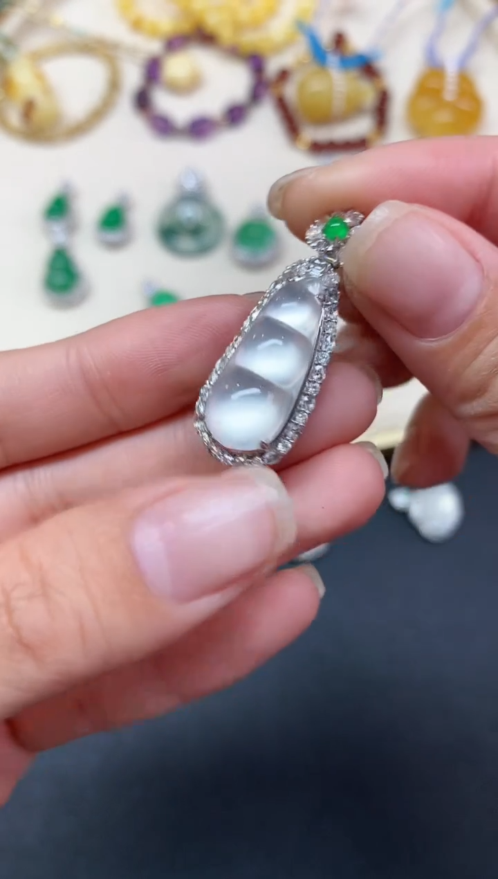 【闪购商品】翡翠吊坠(不含链)18K金镶嵌吊坠A512|39800