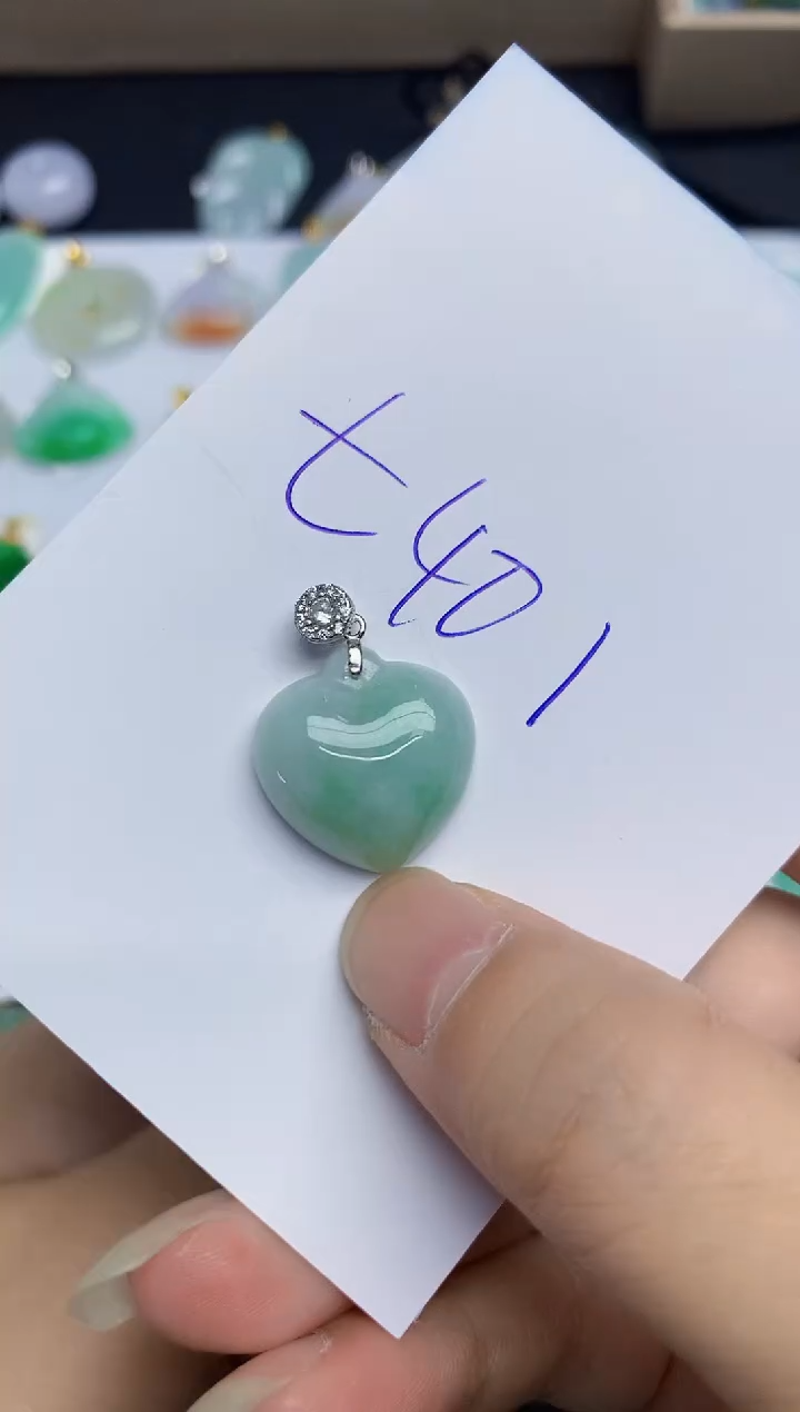 翡翠未镶嵌颈饰11111111