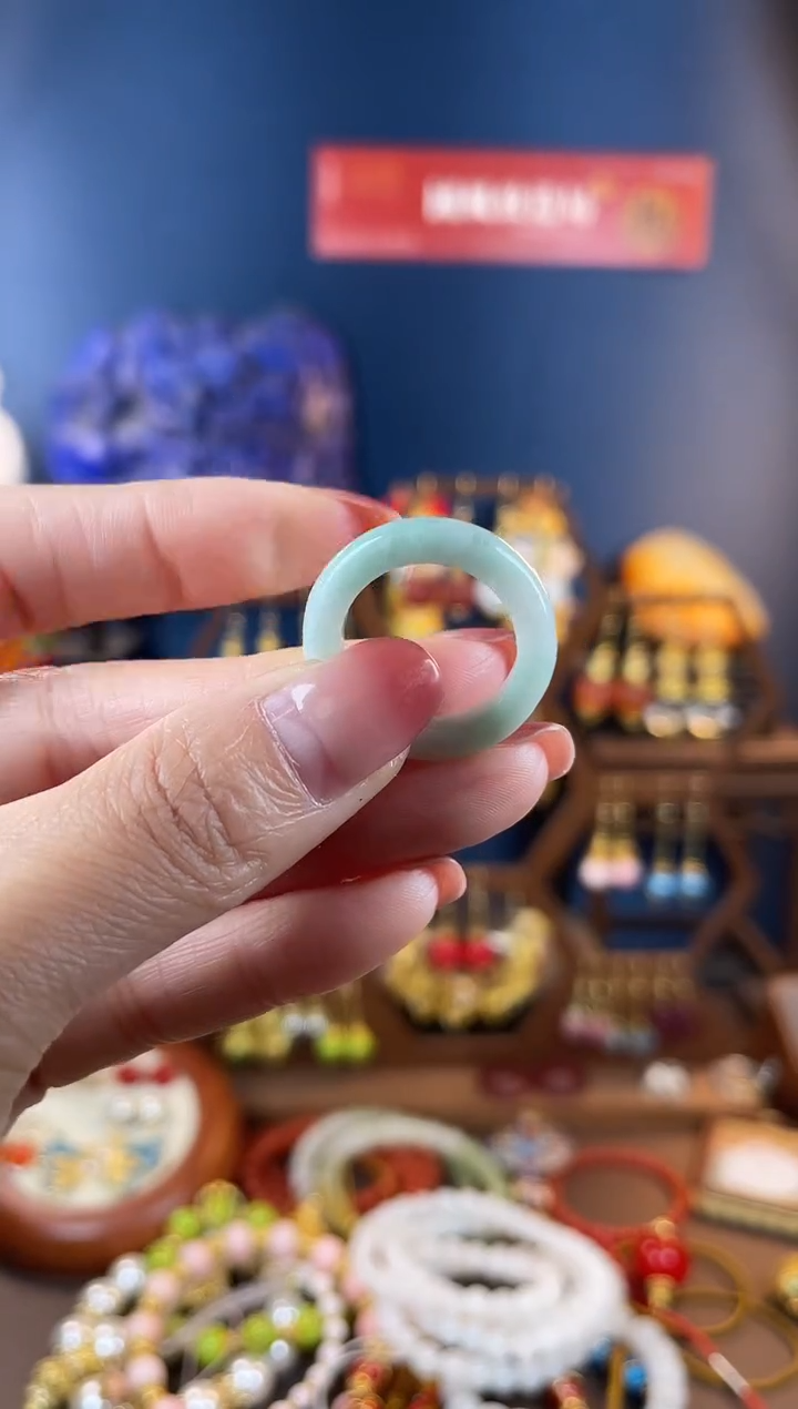 未镶嵌挂件翡翠拾**羋，戒圈