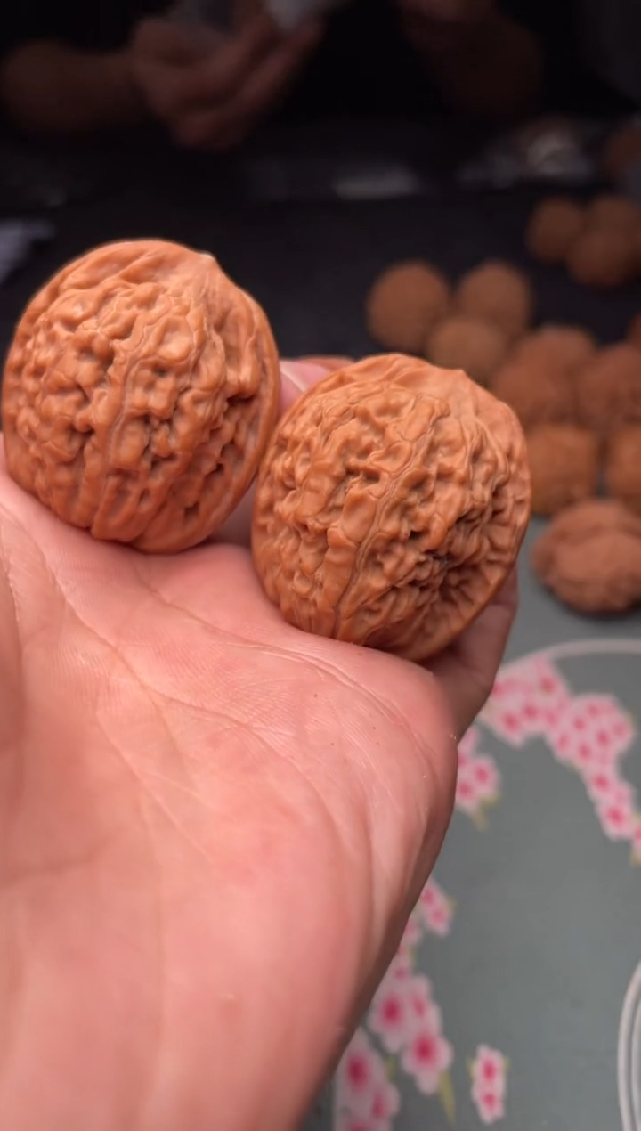 把件文玩核桃a230   莲花  34尺