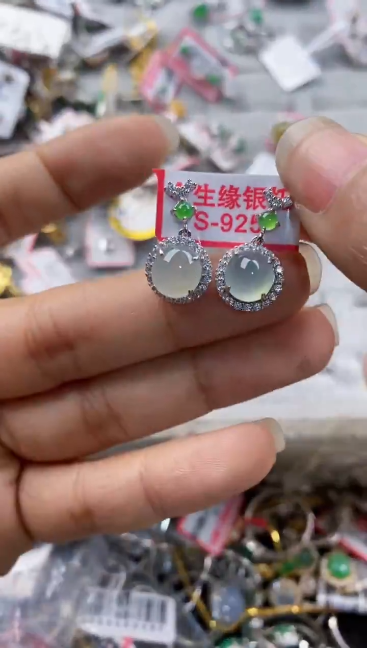 银S925镶嵌戒指翡翠666             1