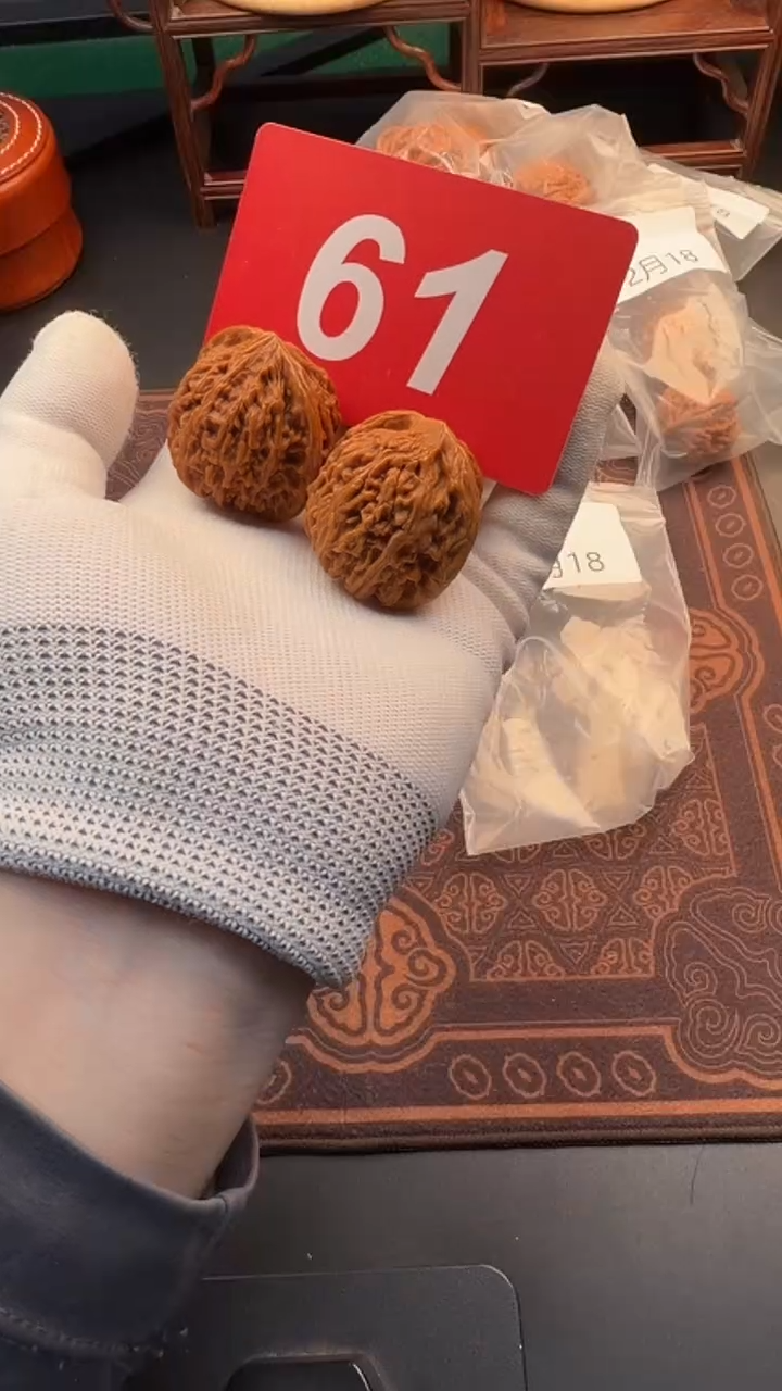 把件文玩核桃38原树蛮王