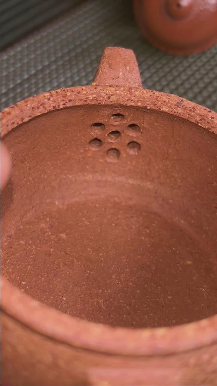 茶壶紫砂微瑕全手粗砂降坡面缸汉瓦170cc