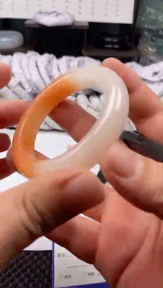 【闪购商品】石英质玉手镯未镶嵌297-56多样性发货看清圈口下单