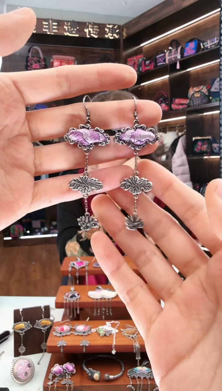 【闪购商品】织绣74蚩梦苗族古绣