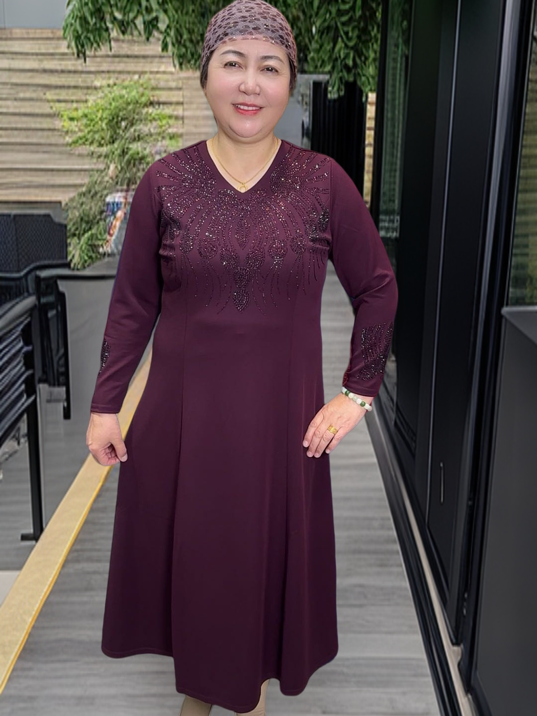 【新疆包邮】125裙长时尚中年妈妈长袖连衣裙甜美烫钻工艺长款裙子