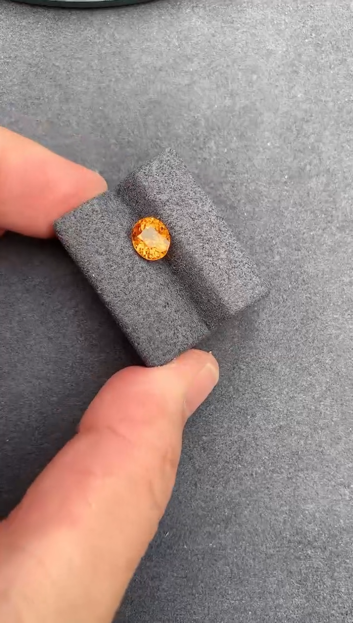 【闪购商品】石榴石（芬达石）裸石未镶嵌1.7ct芬达