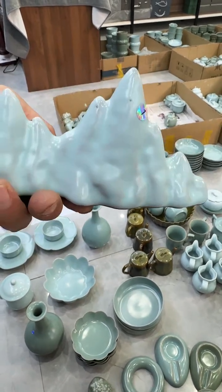 【闪购商品】杯仿古雪山笔架瑕1