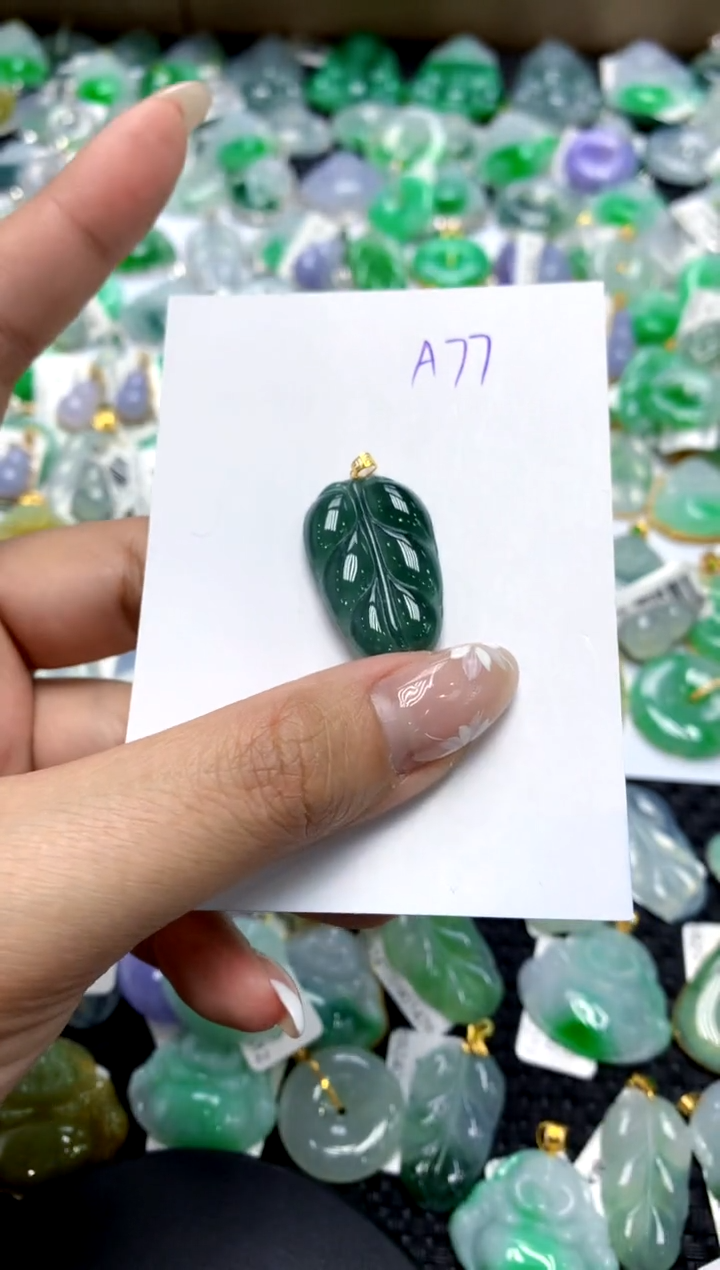 【闪购商品】翡翠颈饰18K金镶嵌111111111111