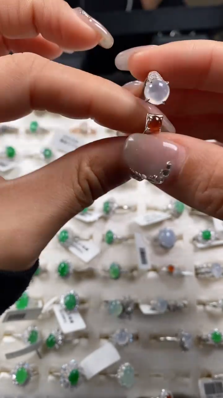 【闪购商品】翡翠戒指银S925镶嵌8980