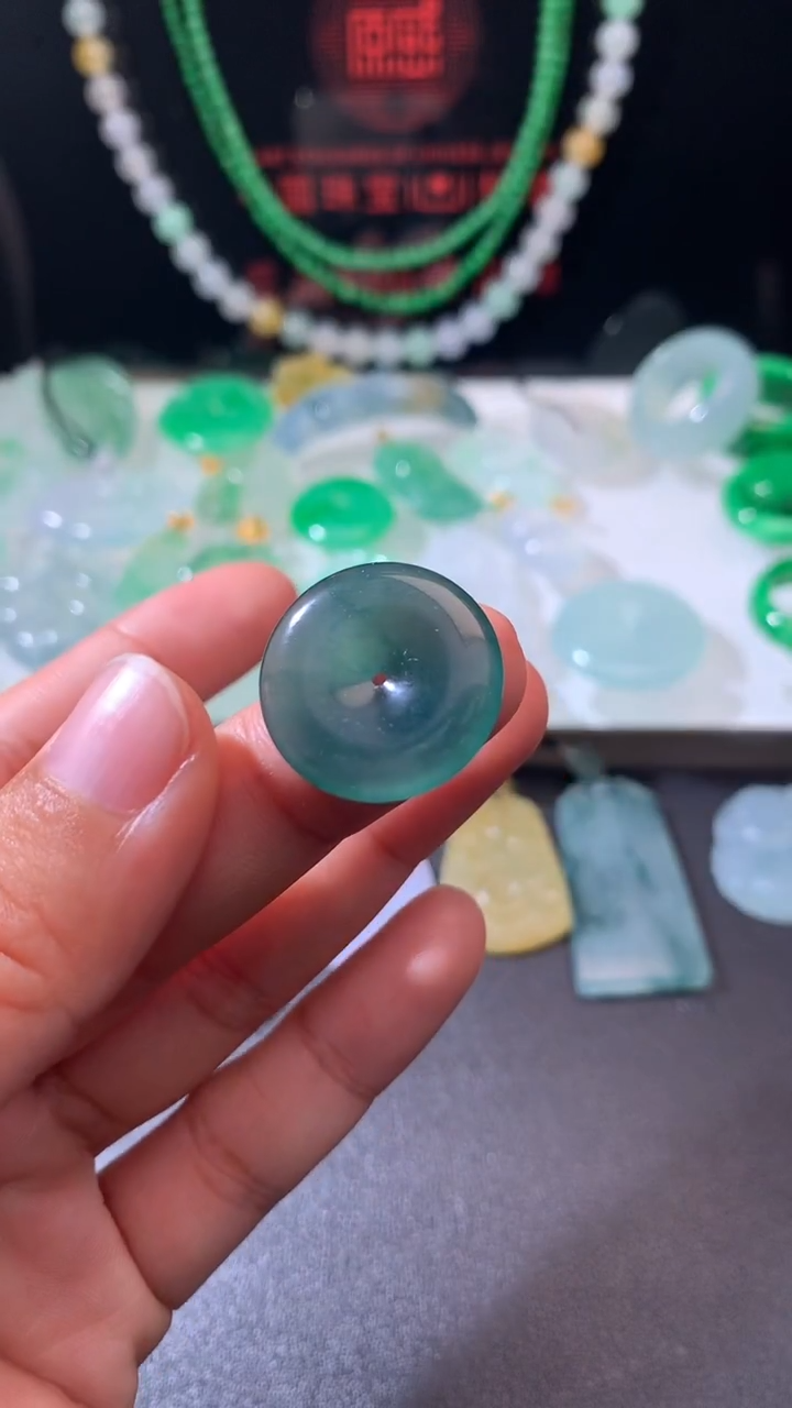 未镶嵌定制翡翠       