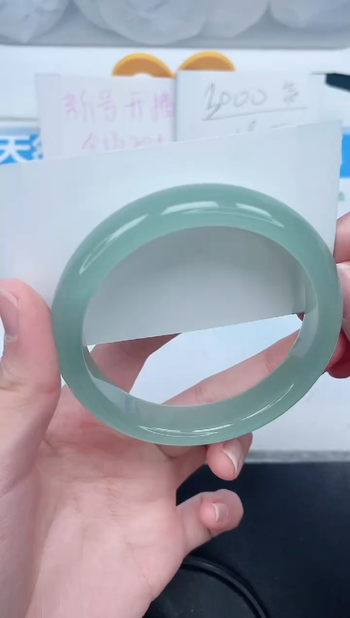 石英质玉手镯未镶嵌84-62
