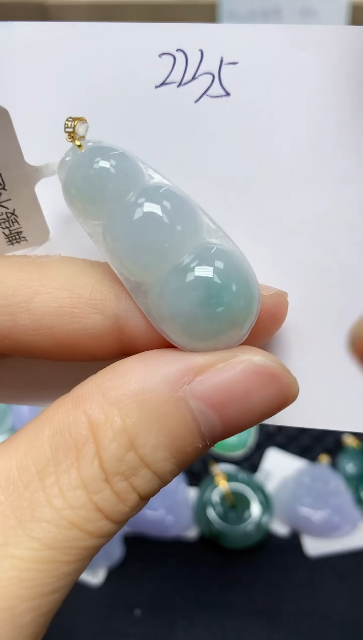 翡翠18K金镶嵌颈饰天然缅甸翡翠A货