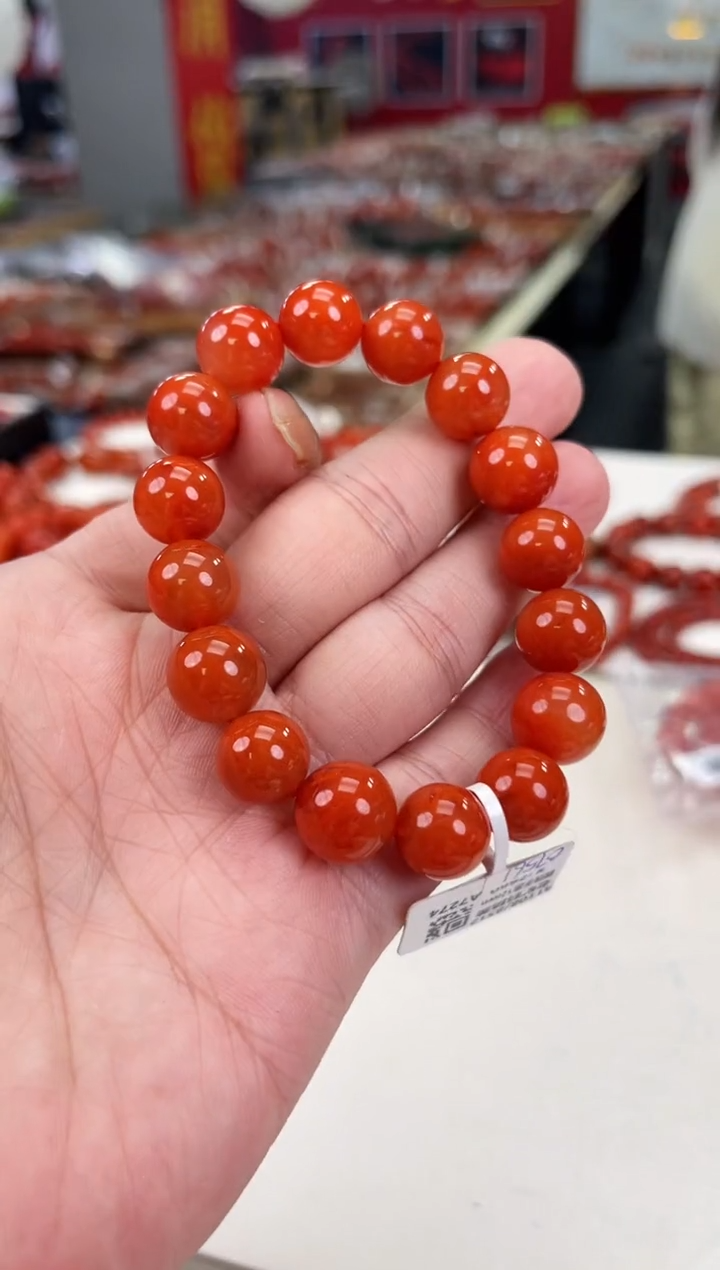 南红玛瑙保山手串12+未镶嵌一个/条