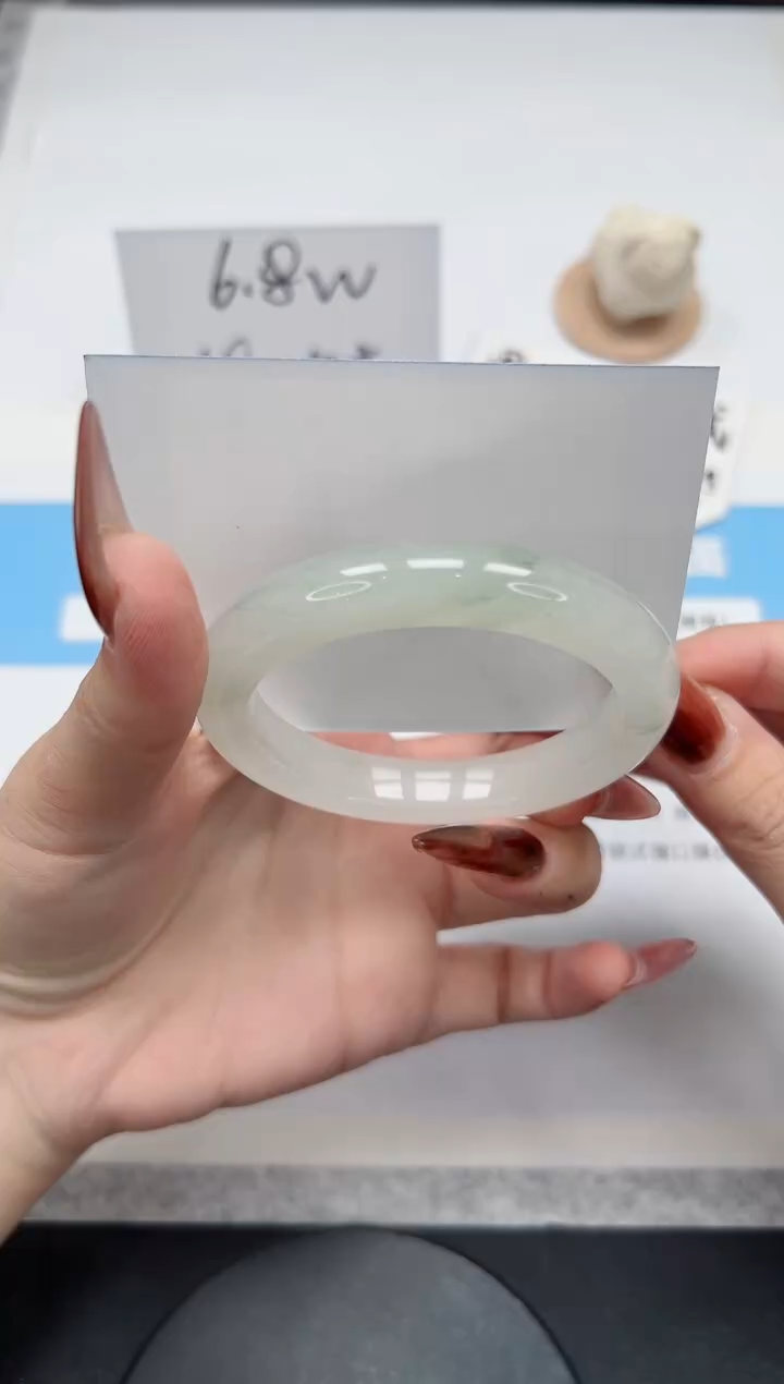 【闪购商品】石英质玉手镯未镶嵌212/飘花54.4