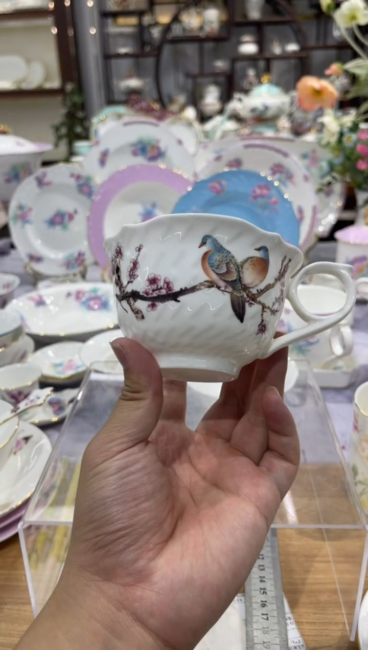 搪瓷             骨瓷