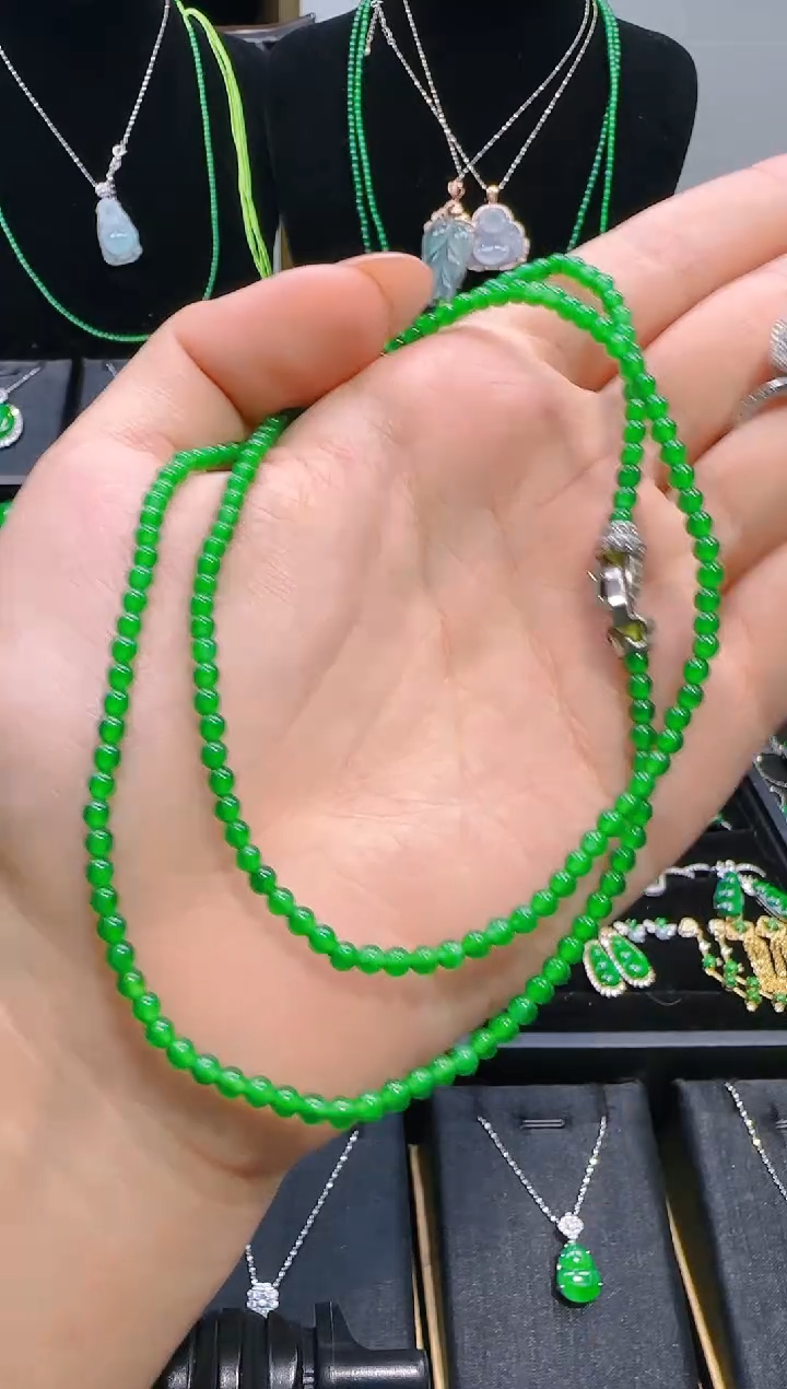 颈饰银S925镶嵌翡翠小米珠