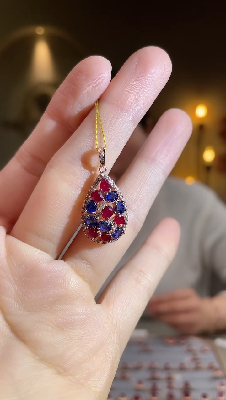 银S925镶嵌颈饰红宝石颈饰