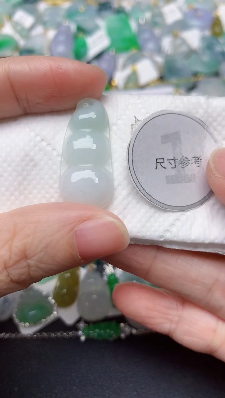 颈饰未镶嵌翡翠天然缅甸A货翡翠