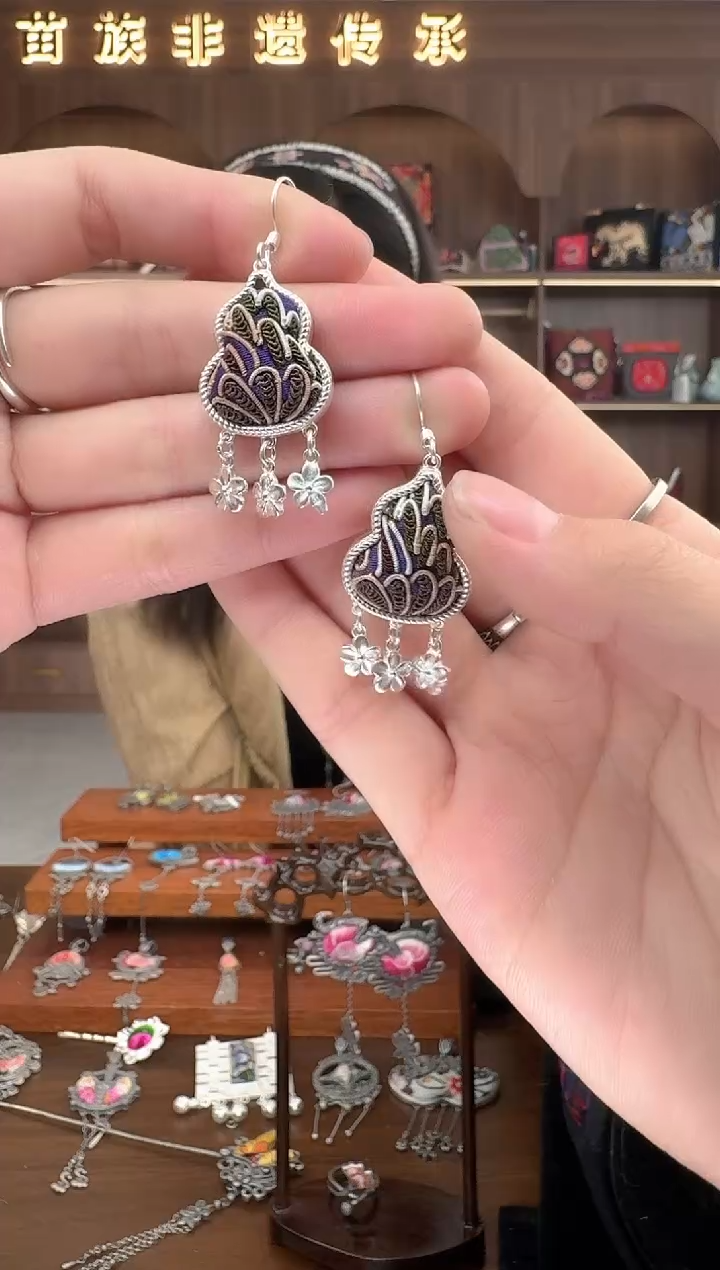 【闪购商品】织绣扶光苗绣传承128