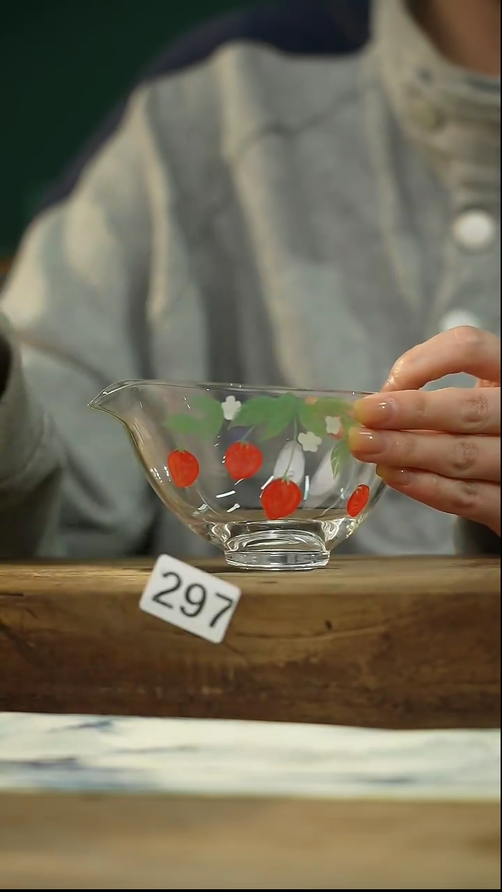 【闪购商品】瓷片设计师手作款 手绘玻璃公道