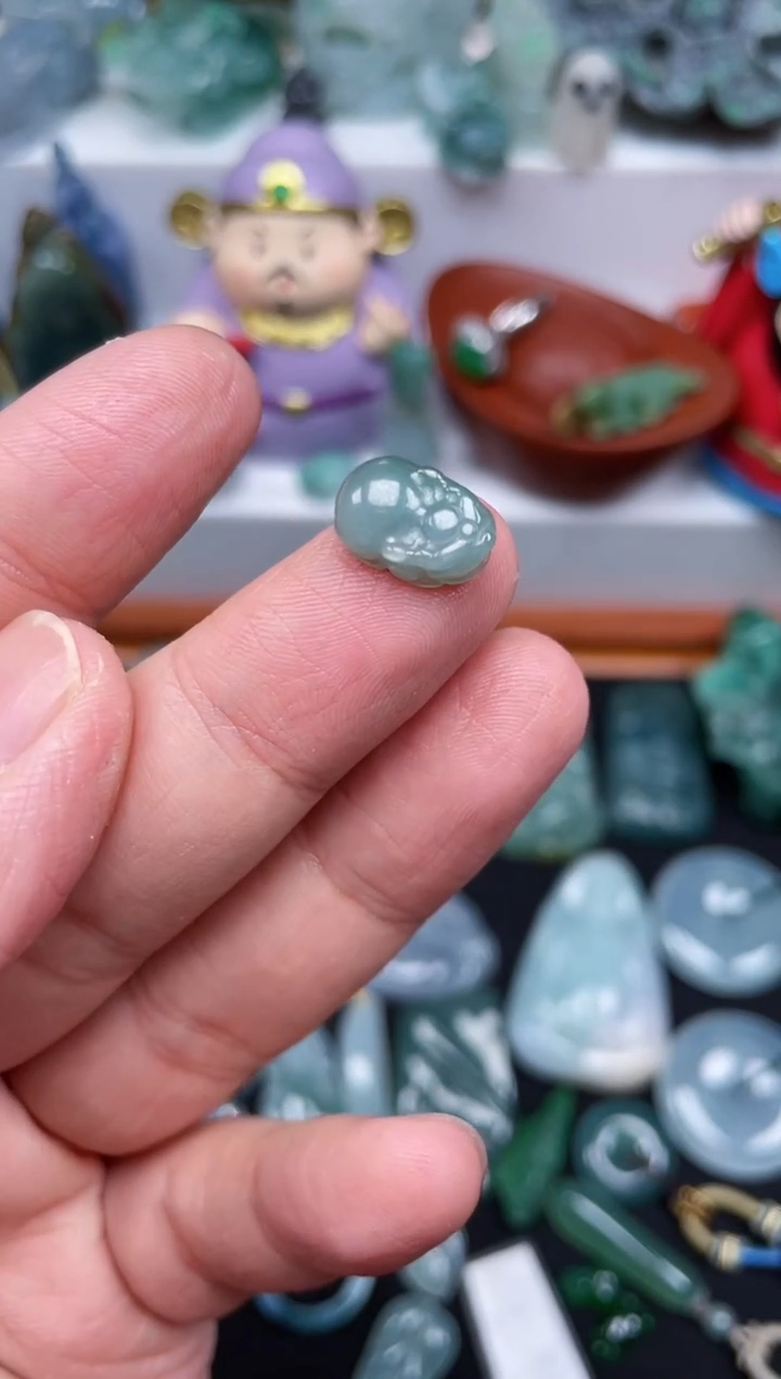 【闪购商品】翡翠颈饰未镶嵌小貔貅