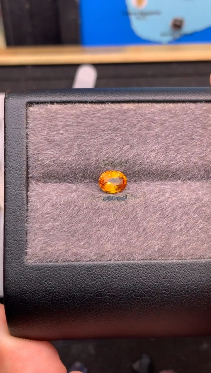 未镶嵌未镶嵌定制蓝宝石龙1.06克拉