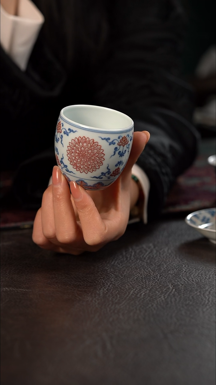 贵红窑青花釉里红苹果尊杯