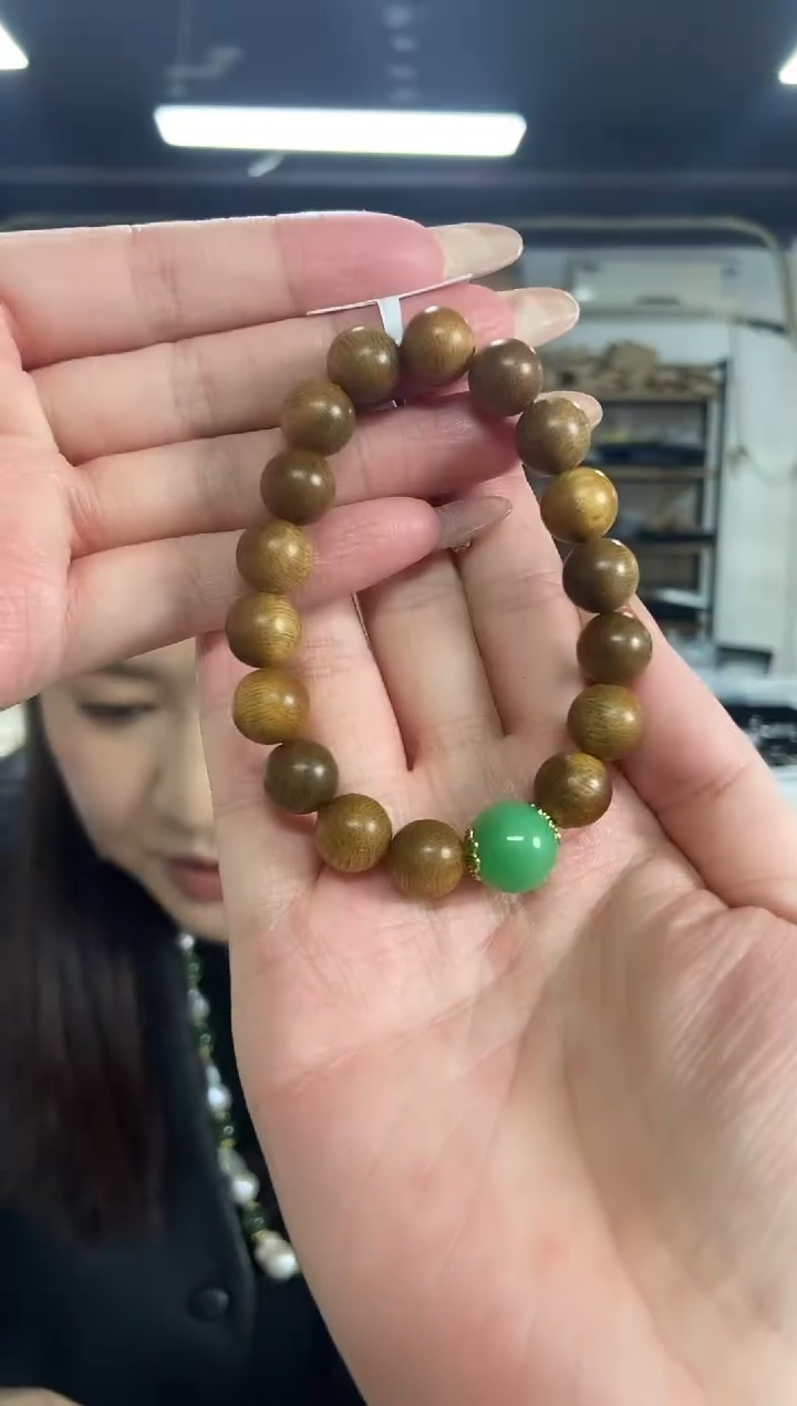 【闪购商品】翡翠手串未镶嵌多样性发其一颜色微差