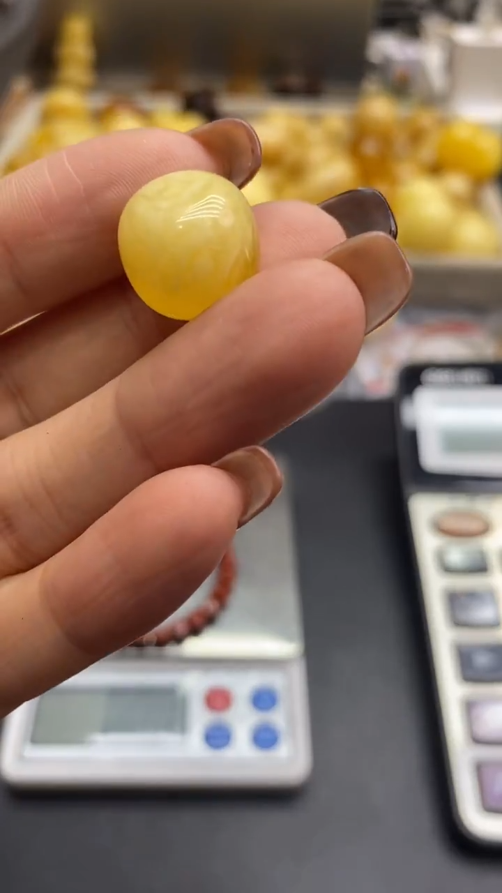 琥珀未镶嵌珠宝奇石1613