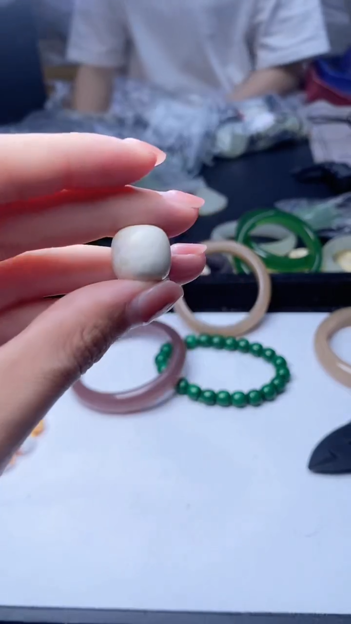 所见即所得  299  k14老型吊坠