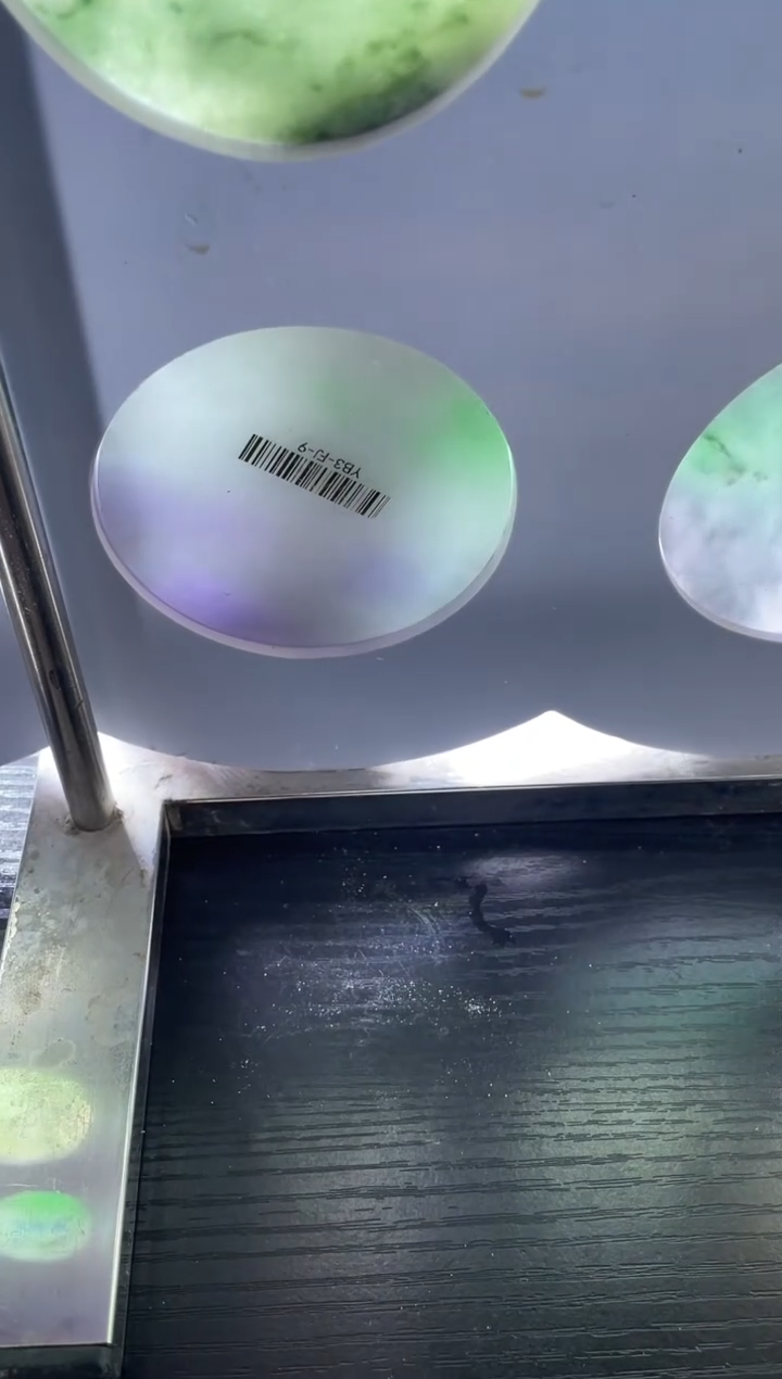 未镶嵌手镯定制翡翠春***路翡翠手镯