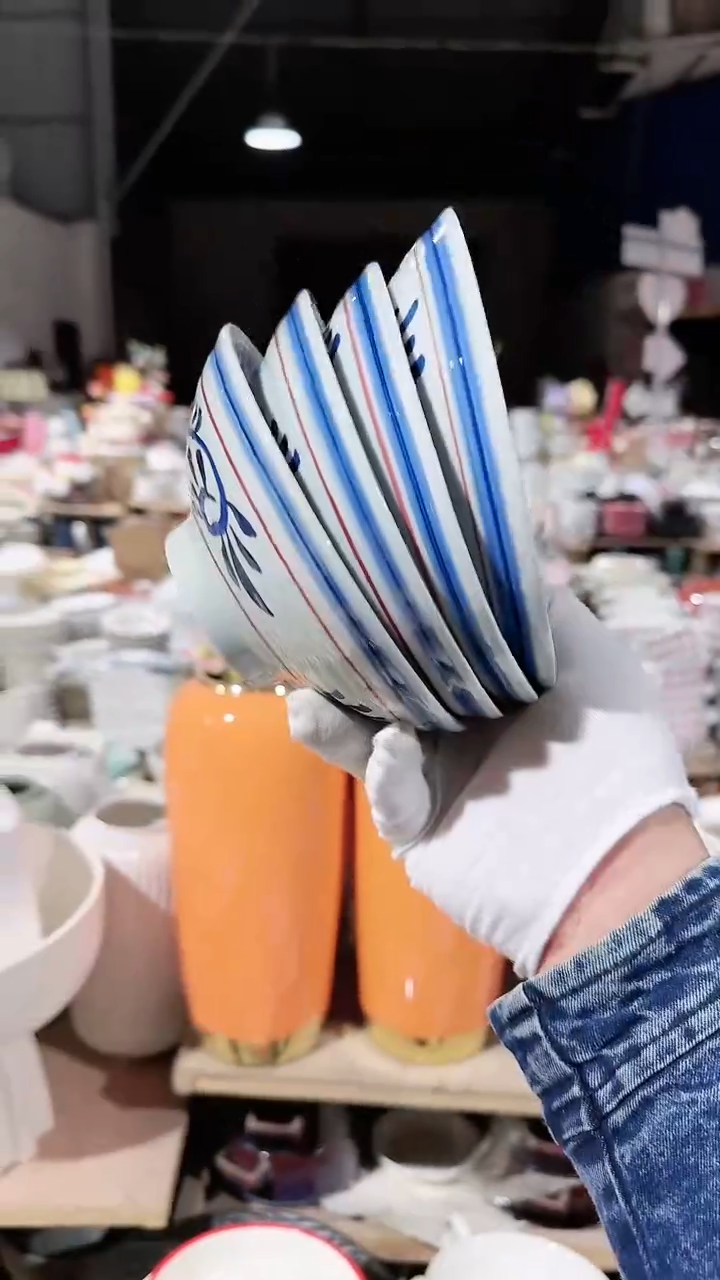 【闪购商品】瓷片4个异形碗微瑕 凑满20元包邮