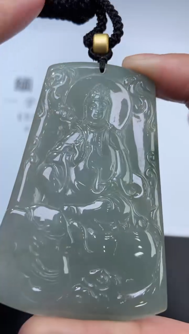 未镶嵌挂件翡翠375152    多人