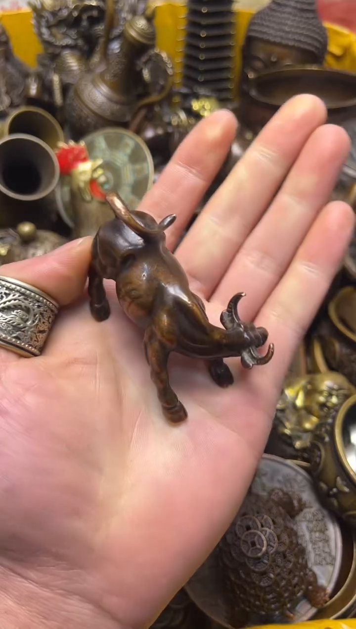 精美铜器，点击下单