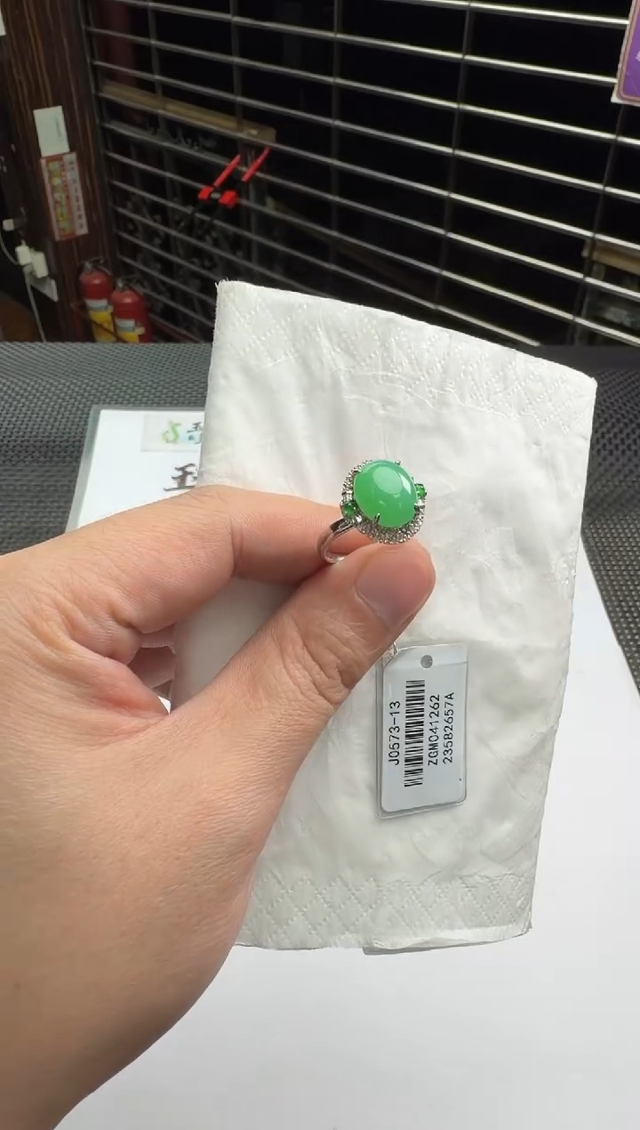 未镶嵌戒指翡翠笑***！--018035