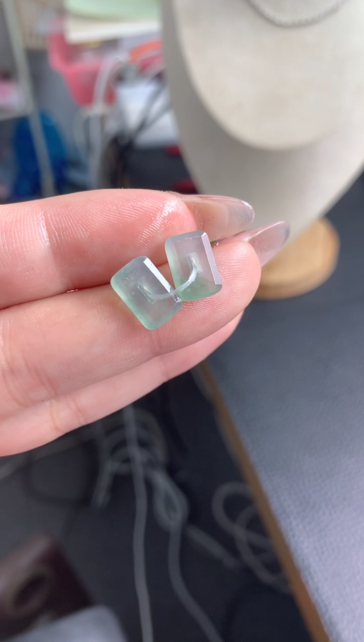 【闪购商品】定制翡翠未镶嵌一对甜甜圈