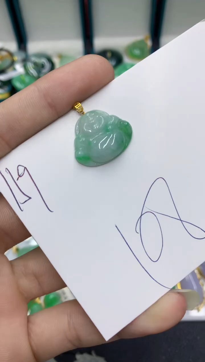 【闪购商品】翡翠颈饰18K金镶嵌翡翠