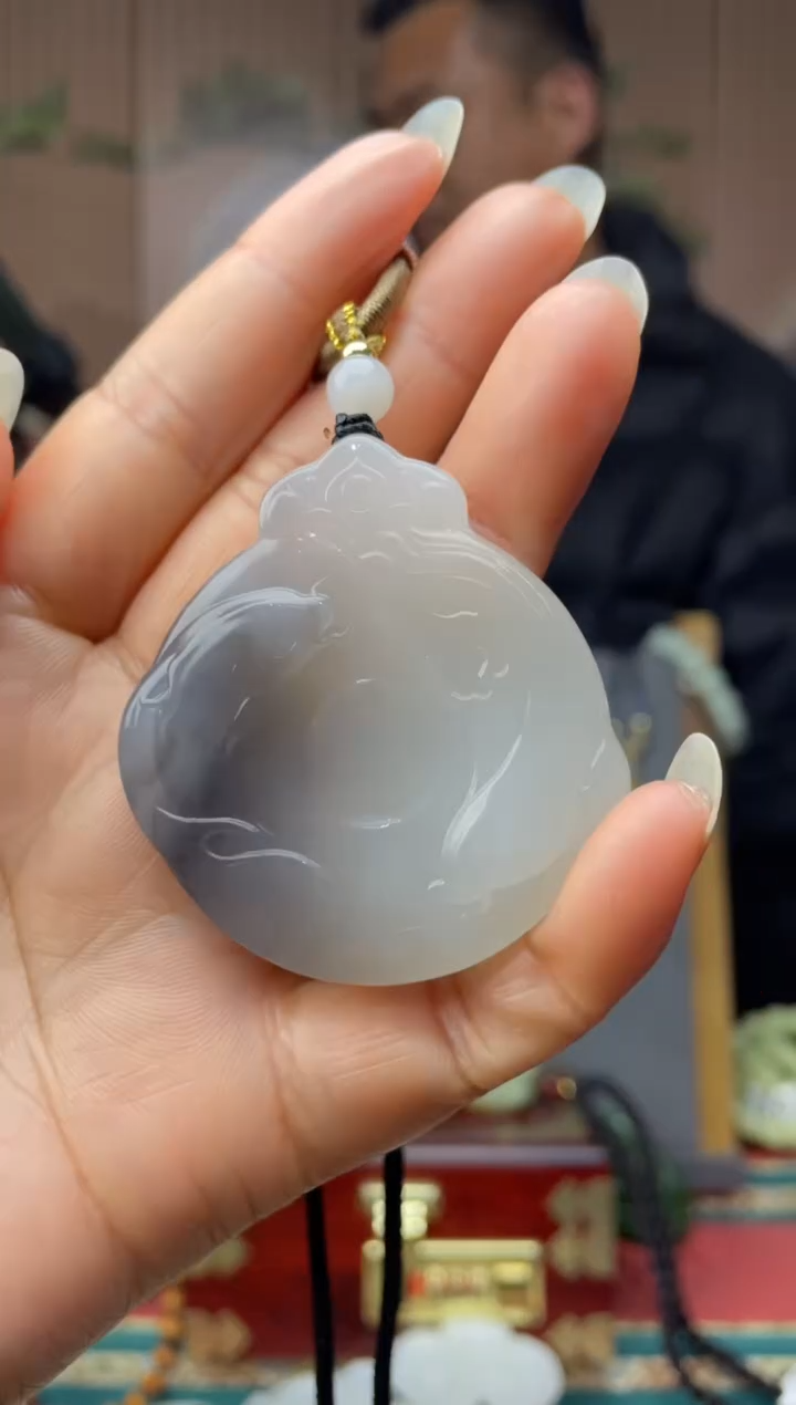 颈饰未镶嵌和田玉拍一发一
