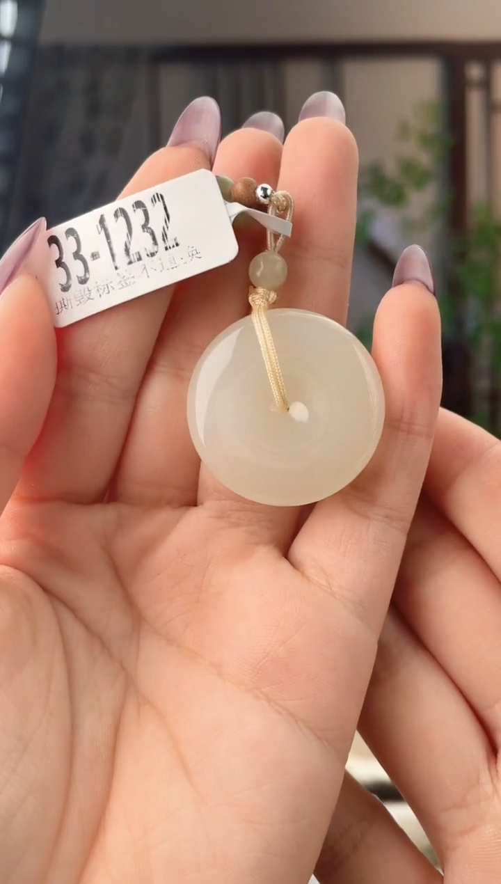 颈饰未镶嵌和田玉扣 1232