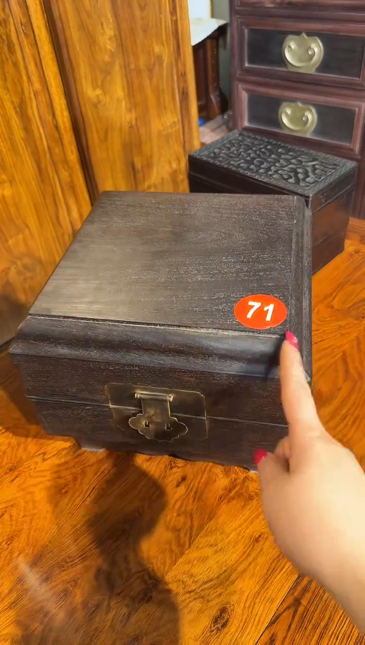 【闪购商品】木木艺紫檀方翻盖盒698.8888