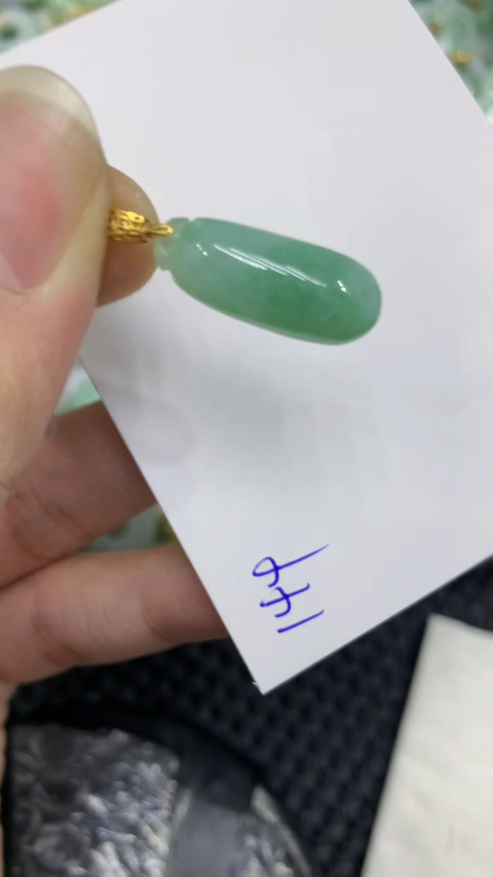 颈饰未镶嵌翡翠缅甸A货翡翠