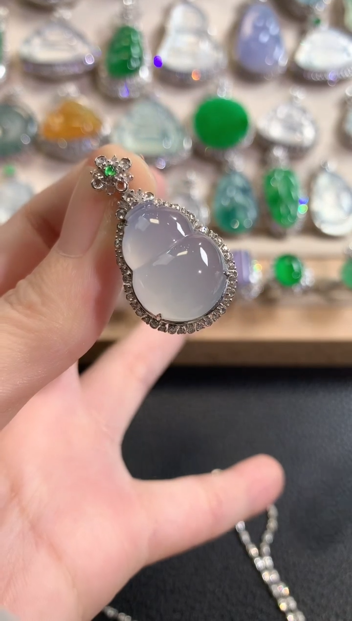 吊坠(不含链)18K金镶嵌翡翠冬日珠宝W72